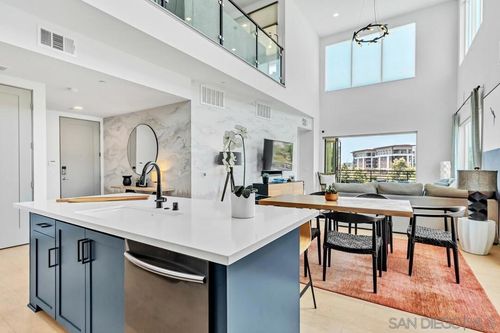 8-2460 Community Ln, San Diego, CA, 92108 | Card Image