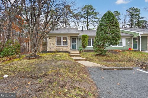 22 Club Pl, Galloway, NJ, 08205-3403 | Card Image