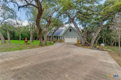 6220 Wegner Rd, New Braunfels, TX, 78132-2434 | Card Image