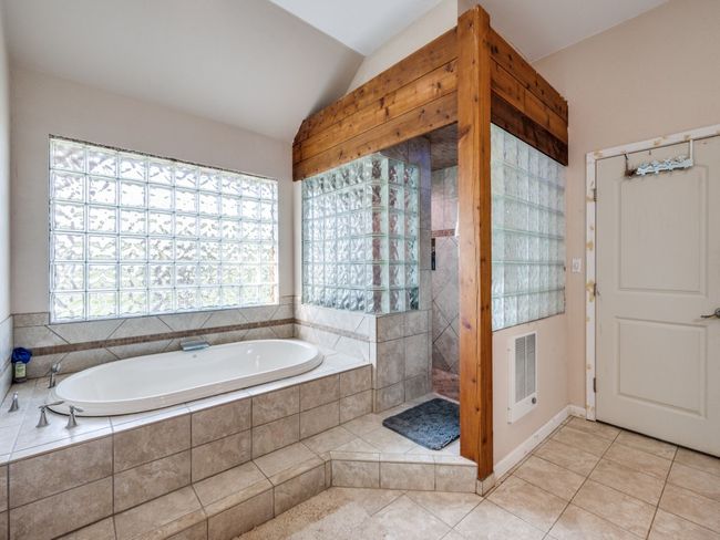 2250 Morrow Rd, House other with 4 bedrooms, 6 bathrooms and null parking in Valley View TX | Image 21