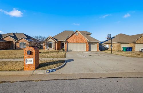 2001 Breakers West Blvd, Oklahoma City, OK, 73128-7020 | Card Image