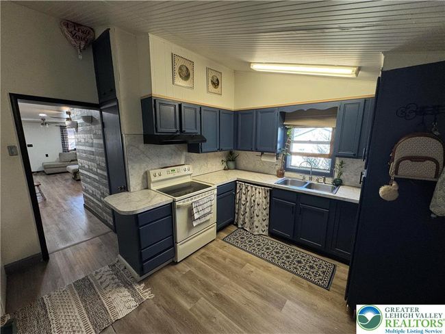 713 S Woodward St, House other with 3 bedrooms, 1 bathrooms and null parking in Allentown PA | Image 4