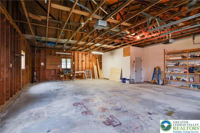 5470 Summit St, House other with 3 bedrooms, 3 bathrooms and null parking in Whitehall PA | Image 41