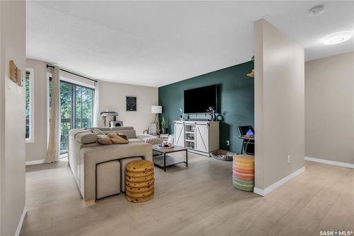 301-302 Tait Cres, Saskatoon, SK, S7H5L2 | Card Image