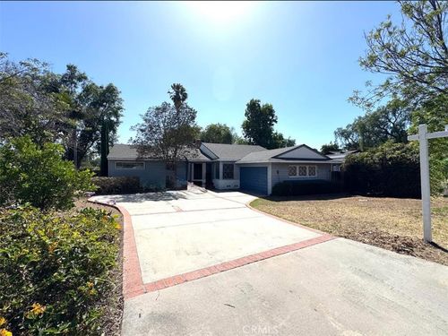 1505 N Highland Ave, Fullerton, CA, 92835-3733 | Card Image