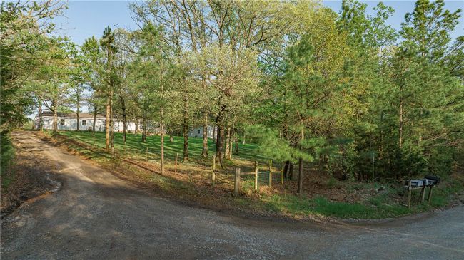 Corner lot with main road frontage | Image 17