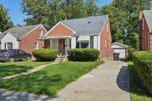 9976 Warwick St, Detroit, MI, 48228-1325 | Card Image