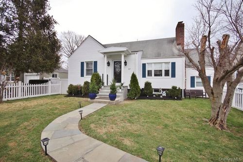 57 Haines Blvd, Port Chester, NY, 10573-2122 | Card Image