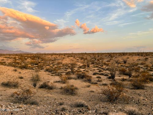 3073 Stagecoach Trails, Yucca, AZ, 86438 | Card Image