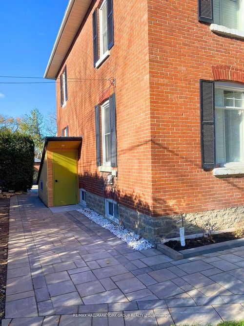 lower-420 Osborne St, Beaverton, ON, L0K1A0 | Card Image