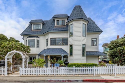 127 16th St, Pacific Grove, CA, 93950-2602 | Card Image