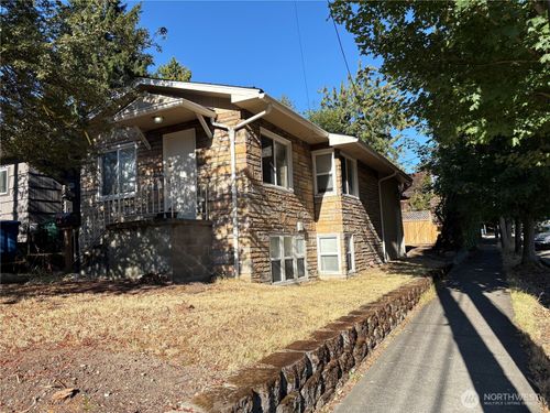 5100 26th Avenue Ne, Seattle, WA, 98105 | Card Image