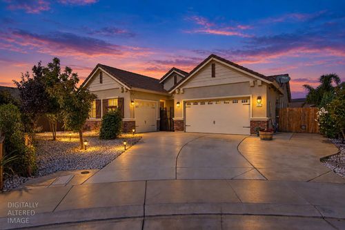 1827 Tulip Ct, Lodi, CA, 95242-9370 | Card Image