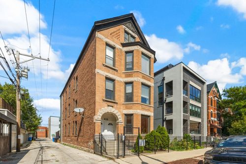 2-2246 W Medill Avenue, Chicago, IL, 60647 | Card Image