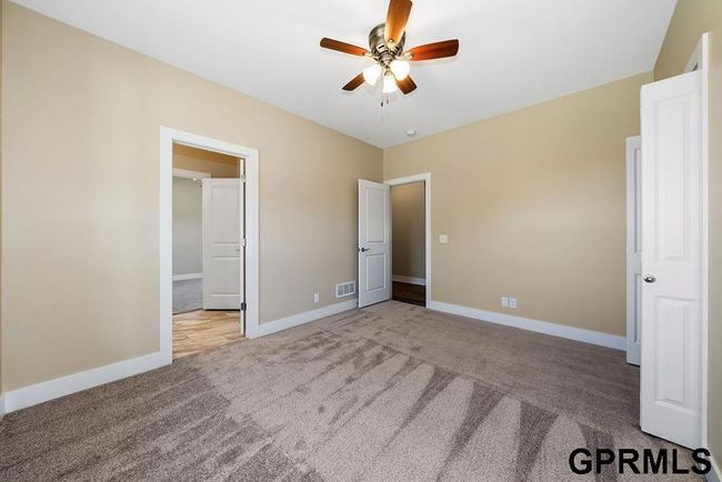 1325 Copper Mountain Dr, House other with 3 bedrooms, 3 bathrooms and 3 parking in Crescent IA | Image 32