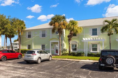apt-b-5243 Beach Dr Se, ST PETERSBURG, FL, 33705-4880 | Card Image