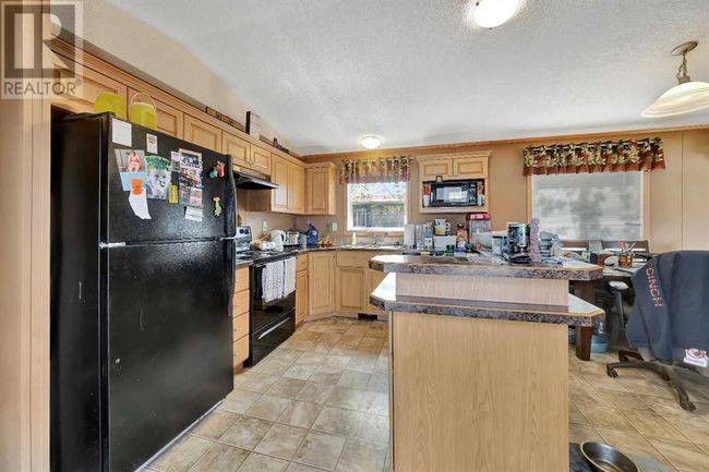 3313 43 Ave, House other with 3 bedrooms, 2 bathrooms and 2 parking in Lloydminster SK | Image 9