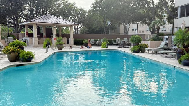 APT-1204 - 3525 Sage Rd, Condo with 2 bedrooms, 2 bathrooms and 1 parking in Houston TX | Image 22