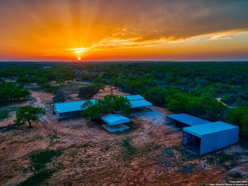 601 Wildflower Dr, Lytle, TX, 78052-3725 | Card Image