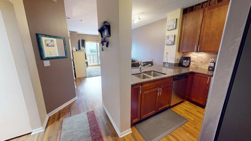 1821-401 S 1st St, Minneapolis, MN, 55401-2572 | Card Image