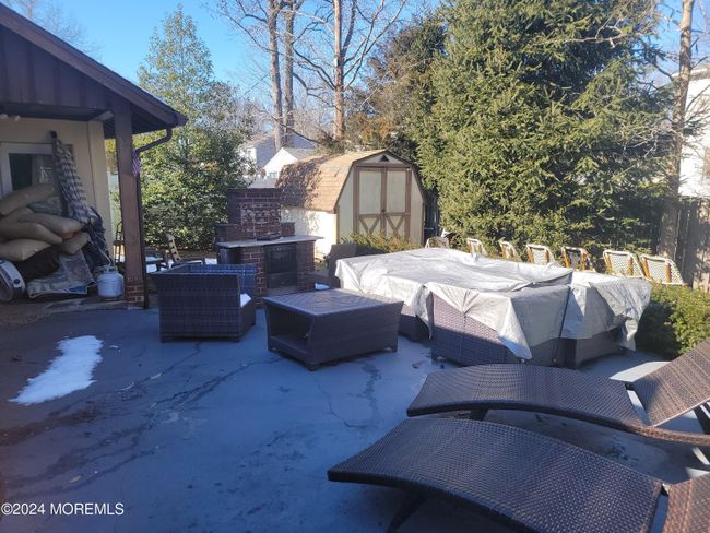 RAISED PATIO | Image 40