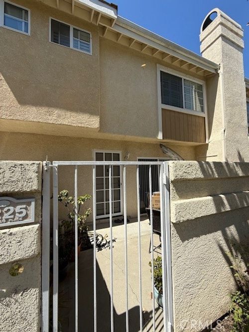 5225 Columbus Pl, Oxnard, CA, 93033-8476 | Card Image