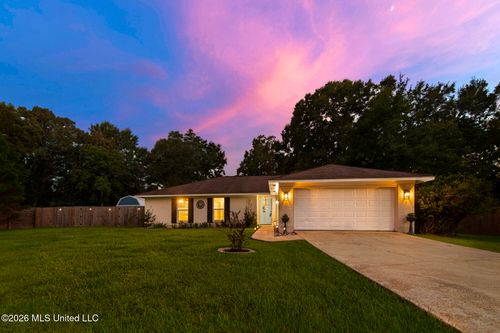8715 Pine Ridge Blvd, Diamondhead, MS, 39525-4228 | Card Image
