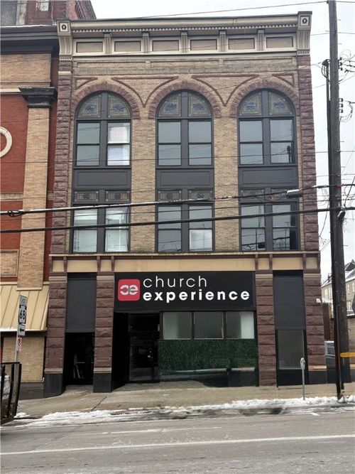 127 E Cunningham St, Butler, PA, 16001-5917 | Card Image