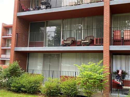 apt-210-446 Hoodridge Dr, Castle Shannon, PA, 15234-1737 | Card Image