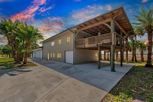 200 S Graves Rd, Fort Pierce, FL, 34945-4623 | Card Image