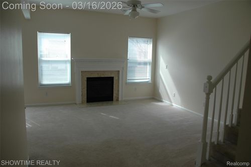 1238 University Dr, Pontiac, MI, 48342-1969 | Card Image