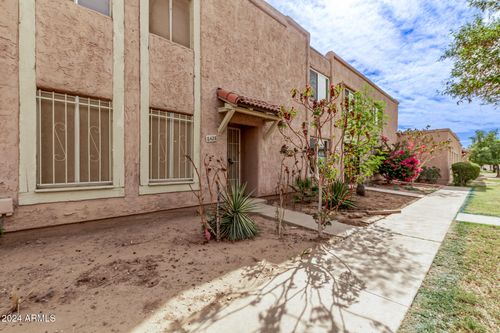 8428 N 33rd Dr, Phoenix, AZ, 85051-5916 | Card Image