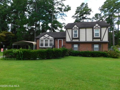 1010 W Scotsdale Rd, Laurinburg, NC, 28352-4265 | Card Image