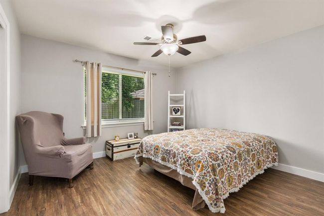 211 Cedar Ln, House other with 4 bedrooms, 2 bathrooms and 2 parking in El Lago TX | Image 19
