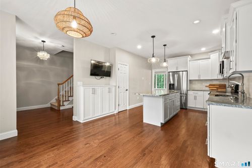 14-14 Harwich Ln, West Hartford, CT, 06117-1436 | Card Image