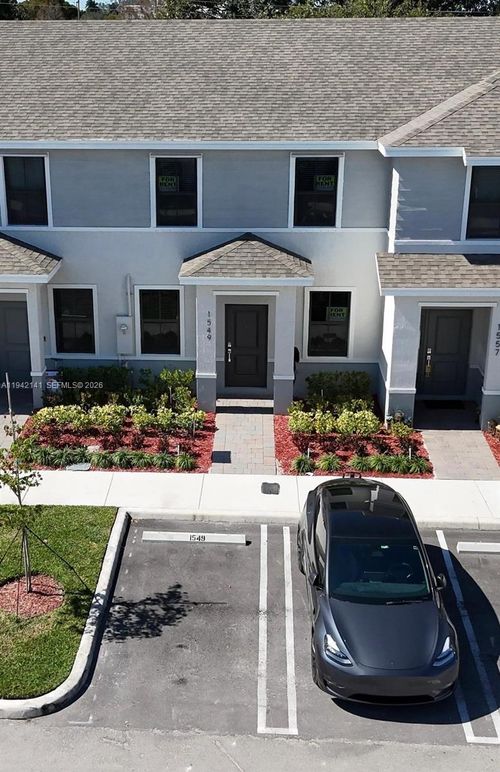 0-1549 Ne 3rd Ave, Florida City, FL, 33034-3430 | Card Image