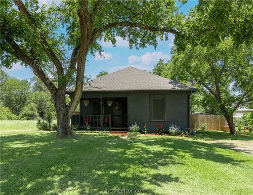 506 N Hill St, Caldwell, TX, 77836 | Card Image