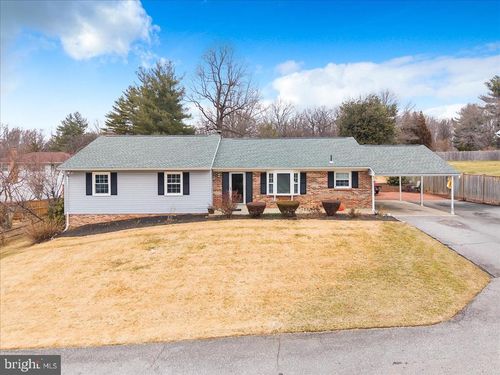 8709 Hawkins Creamery Rd, GAITHERSBURG, MD, 20882-3611 | Card Image