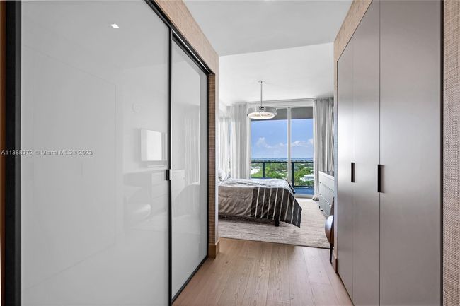 UNIT-1002S - 360 Ocean Dr, Condo with 4 bedrooms, 6 bathrooms and null parking in Key Biscayne FL | Image 34