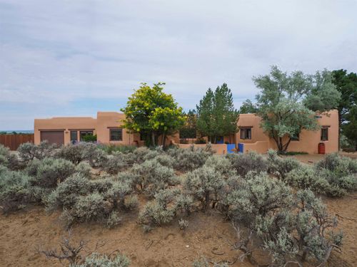 1460 Santa Cruz Rd, Taos, NM, 87571-6375 | Card Image