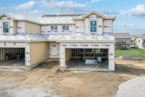 1316 159th St, Basehor, KS, 66007-7702 | Card Image