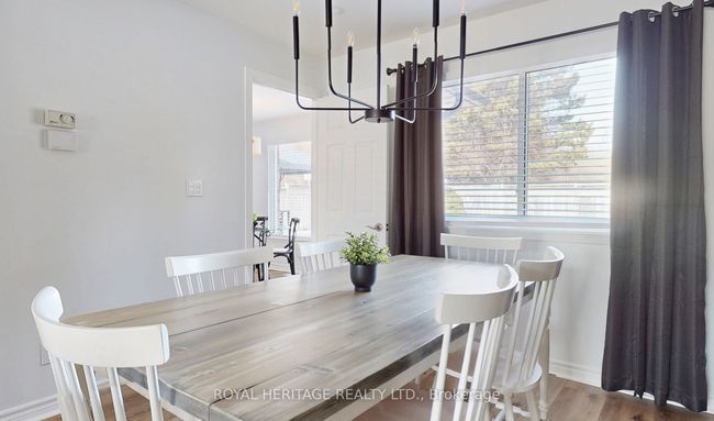 28 Cawker Crt, House other with 5 bedrooms, 4 bathrooms and 4 parking in Whitby ON | Image 12