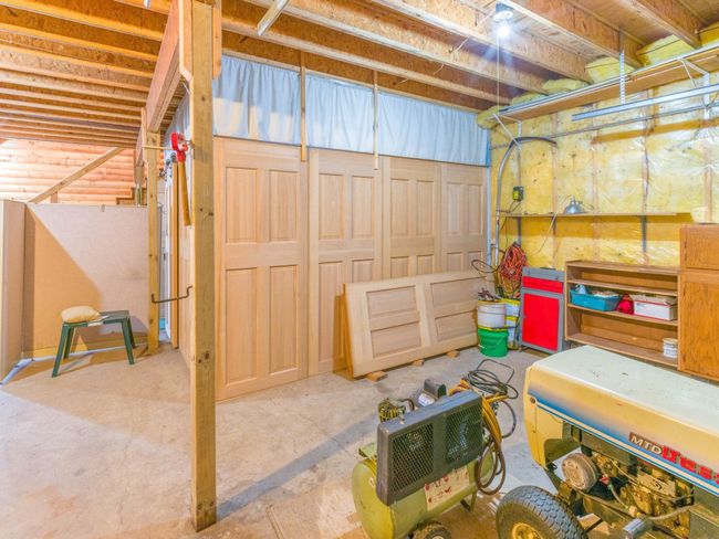 work room in garage | Image 26