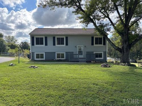 202 Oak Knob Dr, Forest, VA, 24551-1473 | Card Image