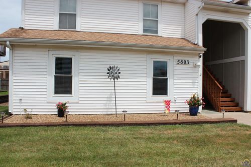 unit-1-5803 Sw 22nd Ter, Topeka, KS, 66614 | Card Image