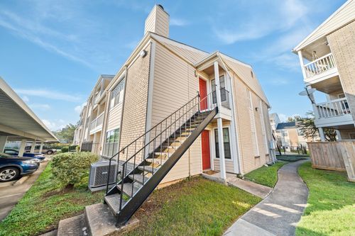 1510-2750 Holly Hall St, Houston, TX, 77054-4167 | Card Image