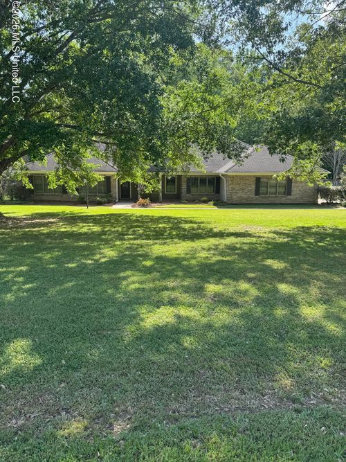 102 Country Cove Dr, Clinton, MS, 39056-9792 | Card Image