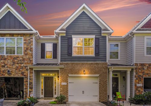 414 Manor Row, Pleasant View, TN, 37146-2904 | Card Image