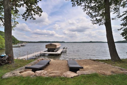 2147 Summit Dr, Cushing, MN, 56443-2166 | Card Image