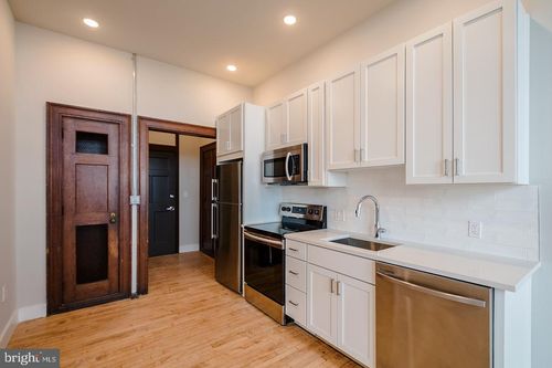 unit-211-1300 S 19th St, PHILADELPHIA, PA, 19146-4672 | Card Image